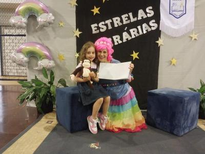 Noite de Autógrafos dos alunos do Jardim 2 da Escola Aluísio Maier foi um verdadeiro sucesso